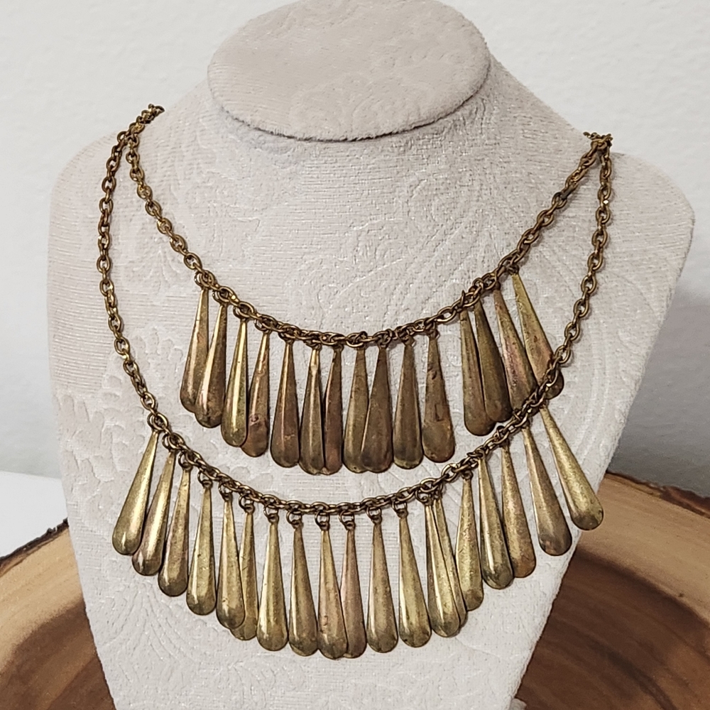 Dots Distressed gold necklace